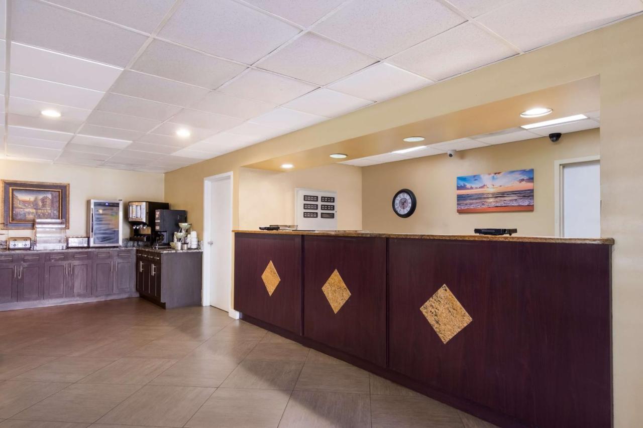 Surestay Hotel By Best Western St Pete Clearwater Airport Экстерьер фото