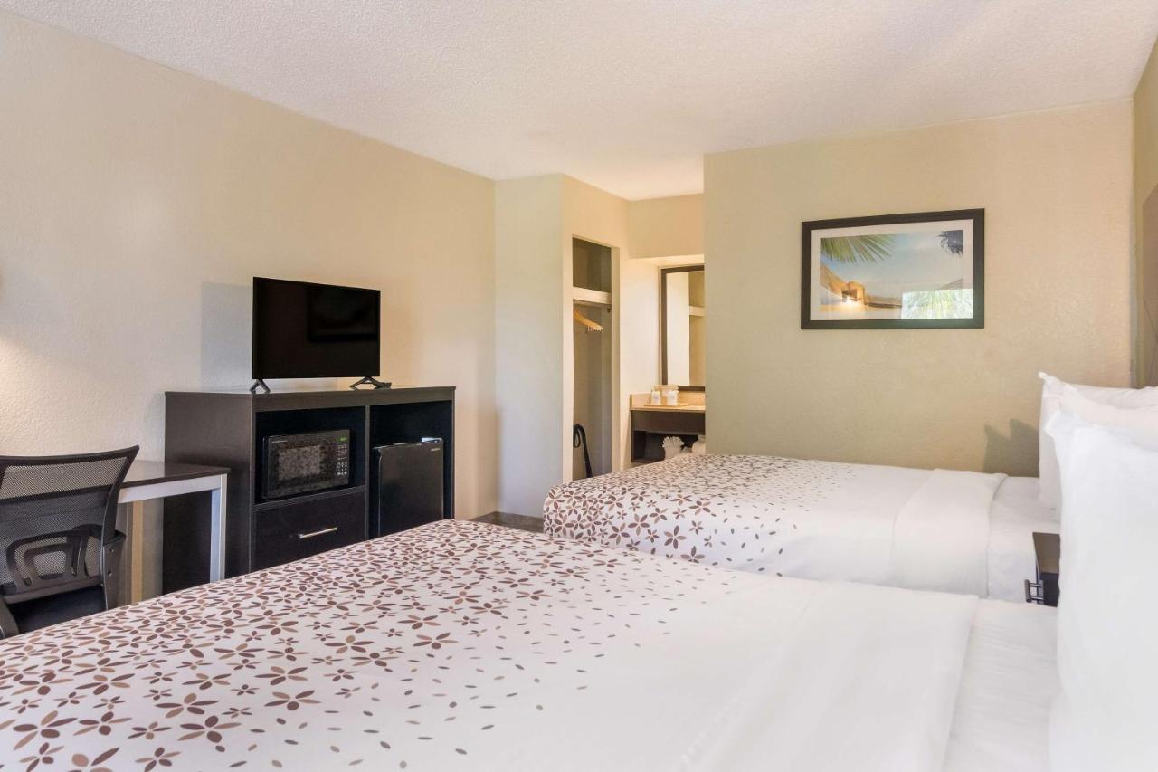 Surestay Hotel By Best Western St Pete Clearwater Airport Экстерьер фото